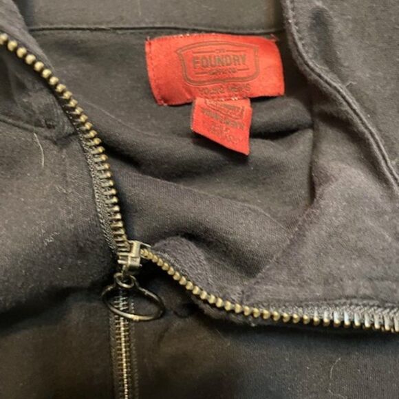 Foundry Young Men's Black zip front Red/White stripe sleeve jacket, size 2XLT - Picture 4 of 4